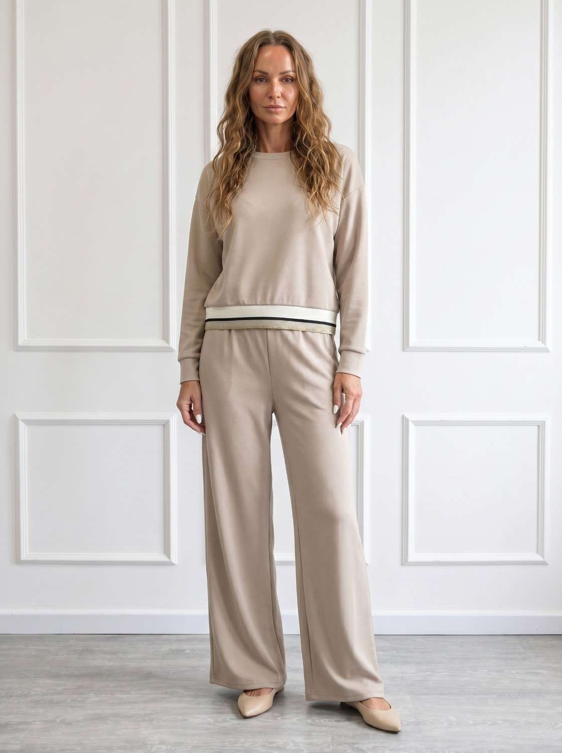 Pantalone Palazzo Elegante Donna Antonello Serio Beige Pantalone palazzo elegante da donna Antonello Serio color beige