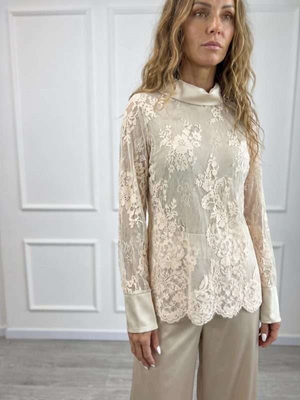 Camicia elegante da donna Operà Fashion in pizzo floreale color panna