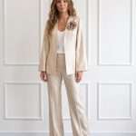 Completo elegante da donna Operà Fashion Beautiful con blazer e pantalone color panna