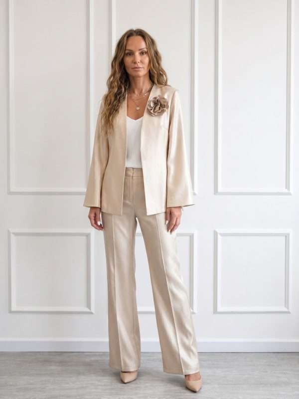 Completo elegante da donna Operà Fashion Beautiful con blazer e pantalone color panna